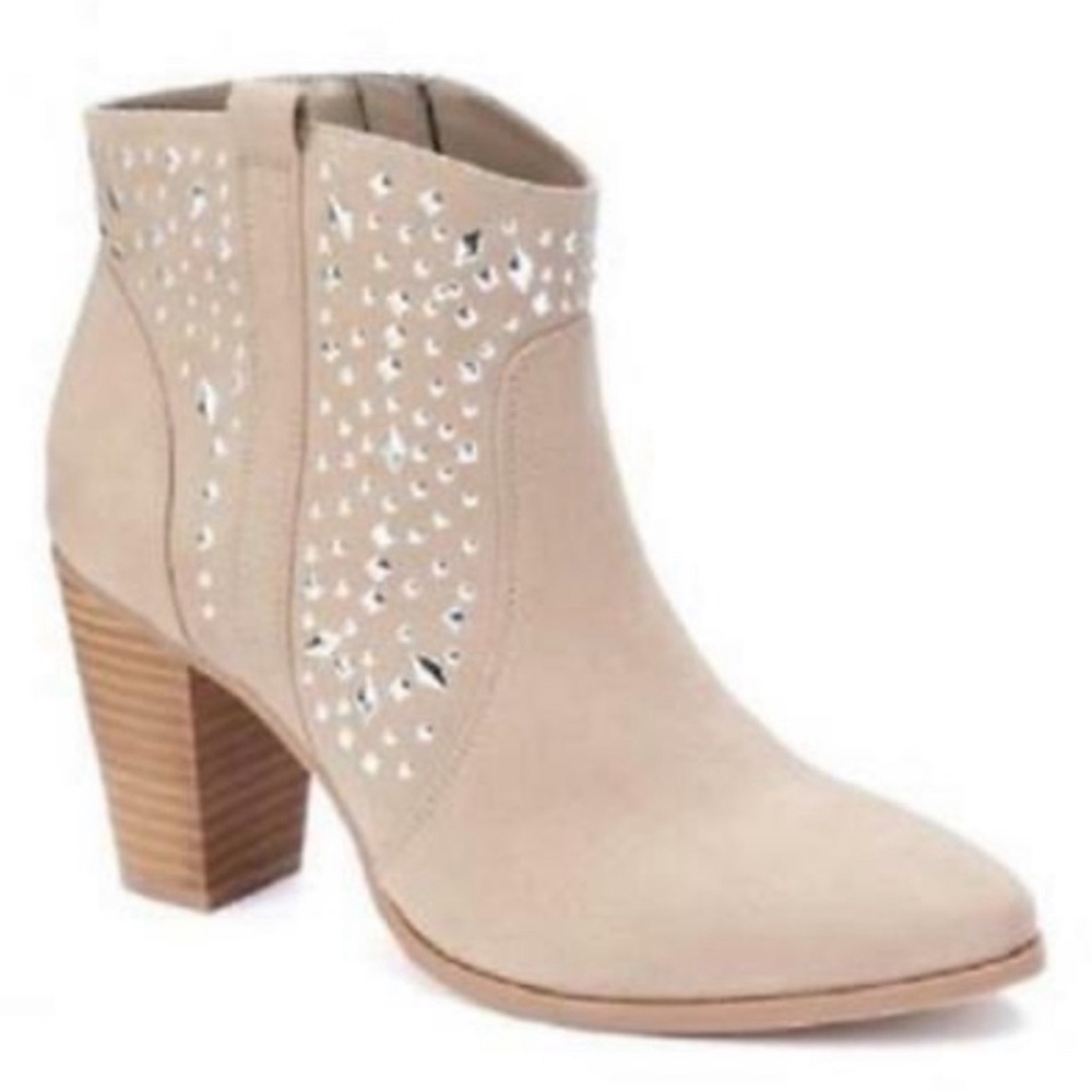 Jennifer Lopez Myra Womens Boots Size 7M Taupe Silver Stud Western Heel …